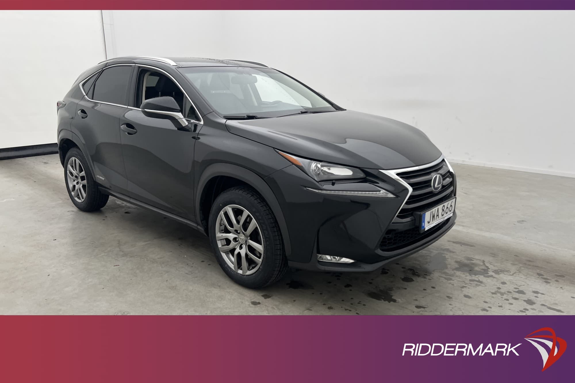 Lexus NX 300h AWD 197hk