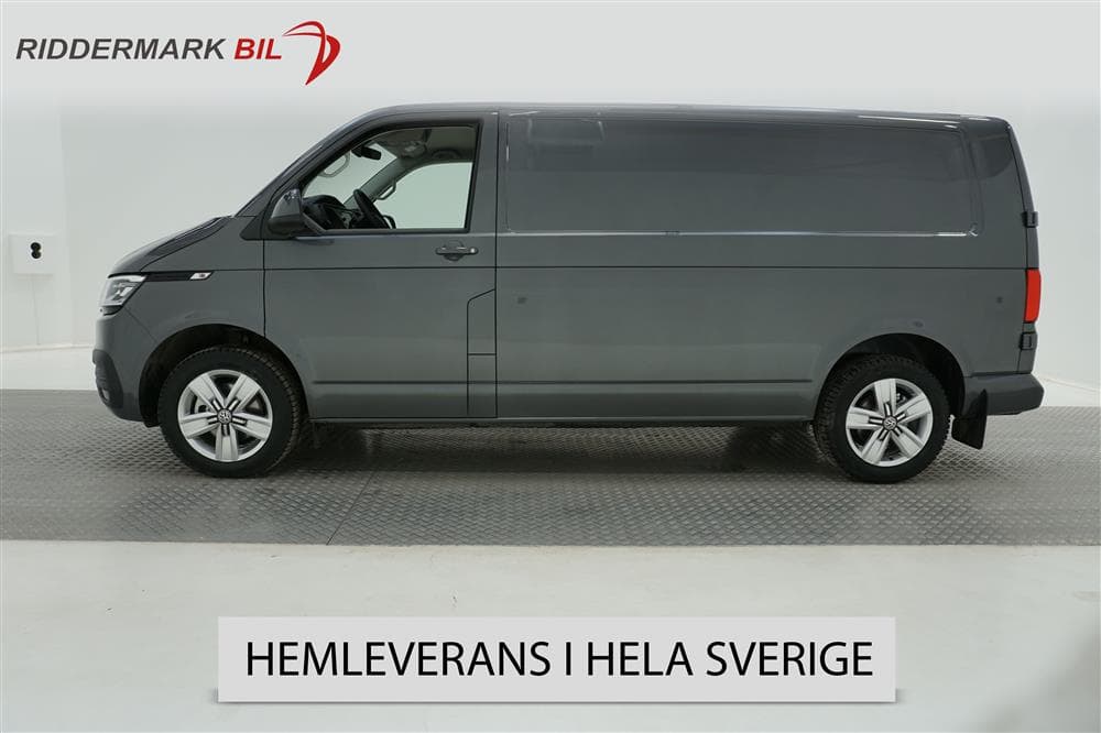 Volkswagen Transporter 2.0 TDI (150hk) L2 Drag Värmare Moms