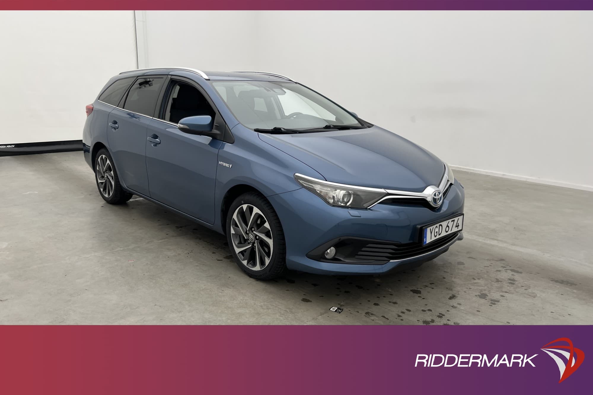 Toyota Auris Touring Sports Hybrid 136hk