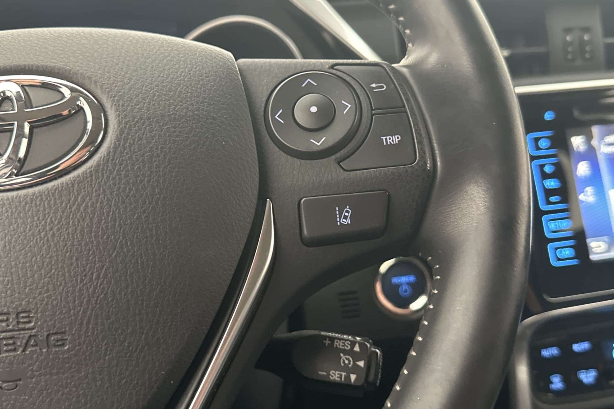 Toyota Auris Hybrid 136hk Active Kamera En brukare 0,36l/Mil