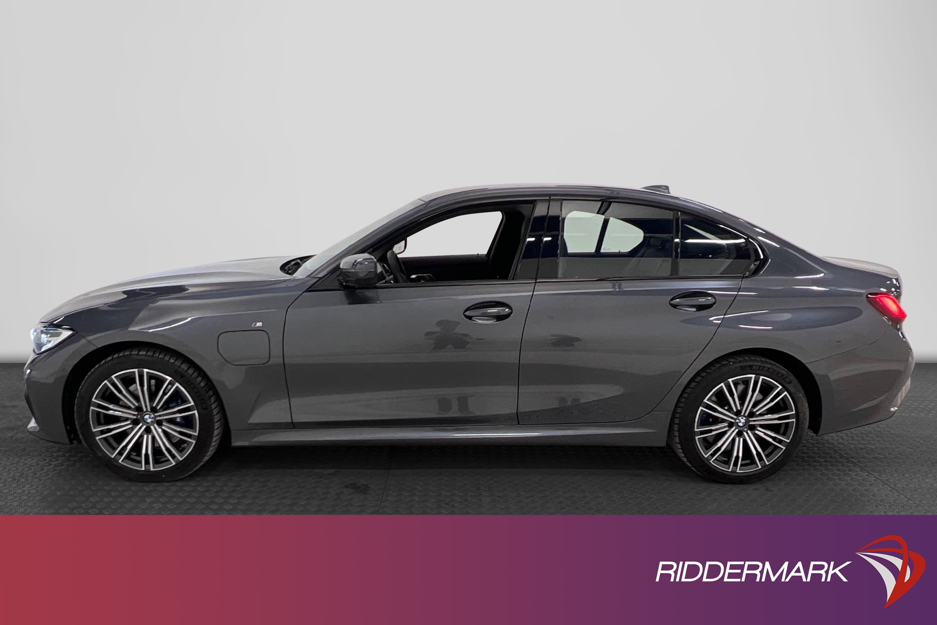 BMW 330e sedan