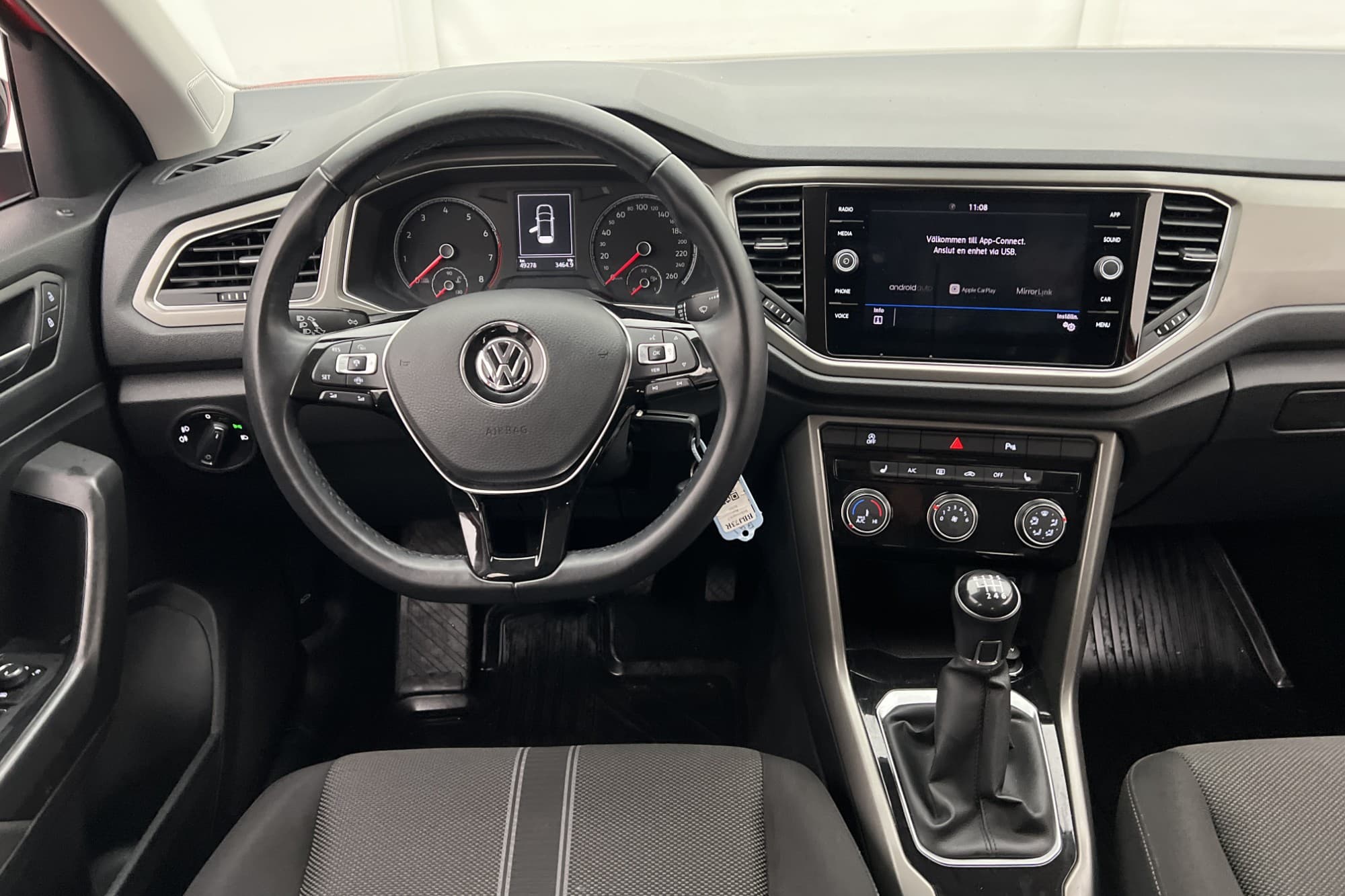 Volkswagen T-Roc TSI 116hk R-Line M&K-Värm Sensorer CarPlay