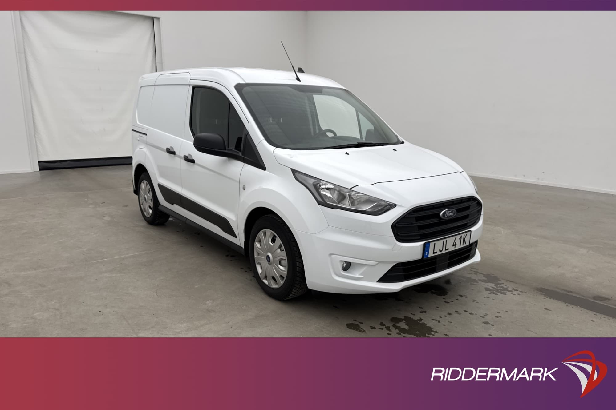 Ford Transit Connect 210