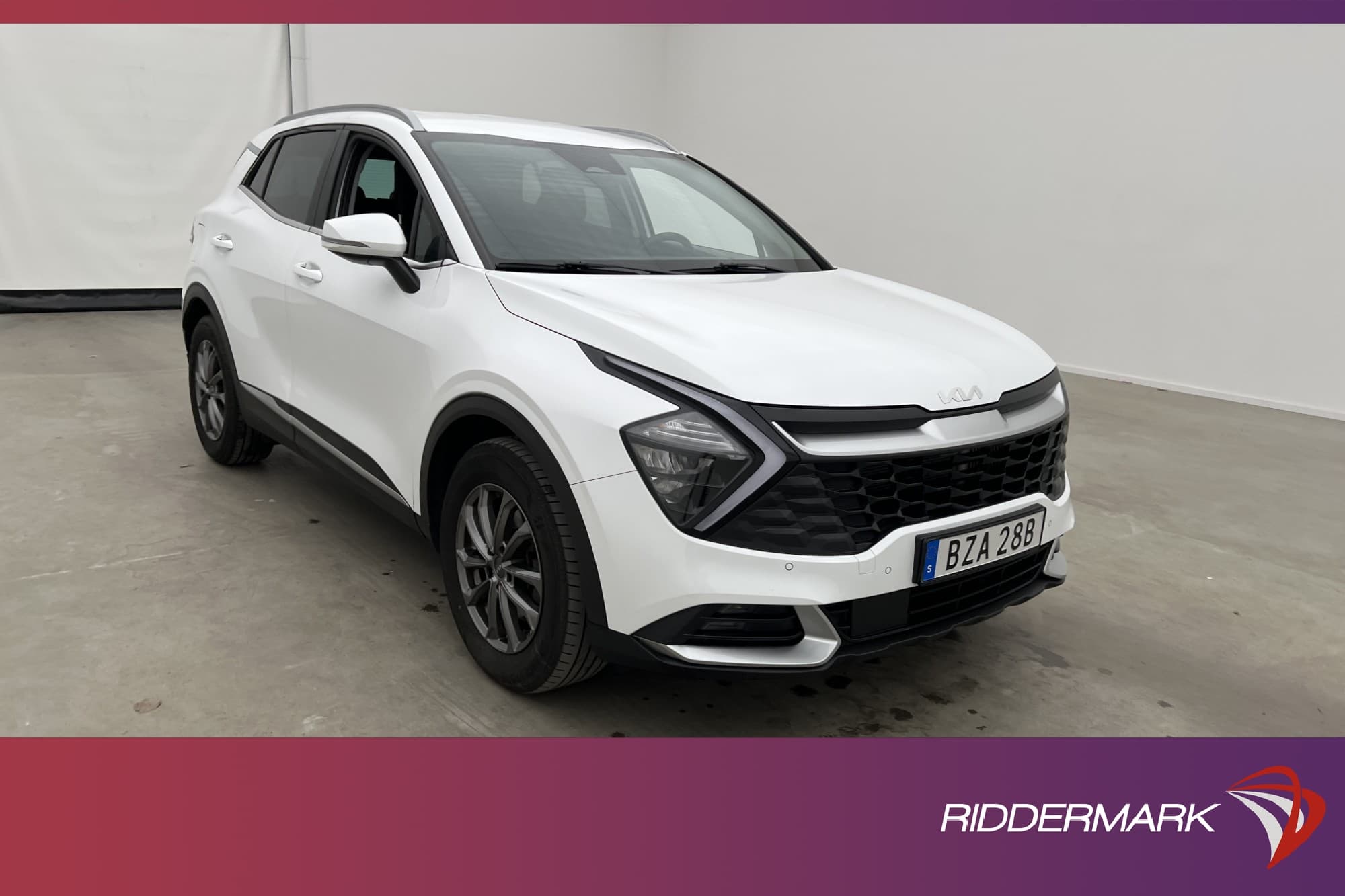 Kia Sportage PHEV AWD 265hk Action Kamera Navi CarPlay MOMS