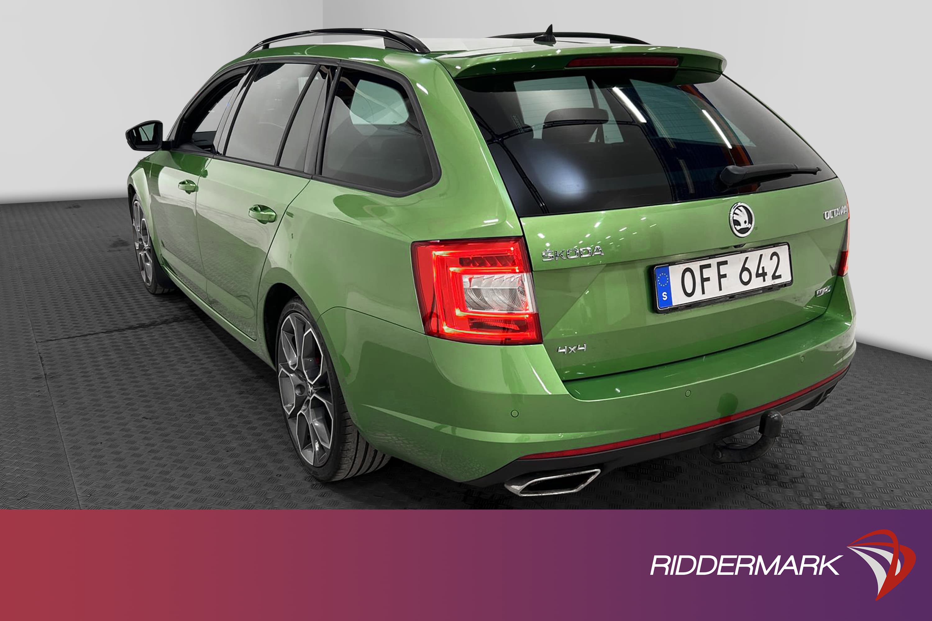 Skoda Octavia RS 2.0 TDI 184hk 4X4 Canton Skinn D-värm Navi 
