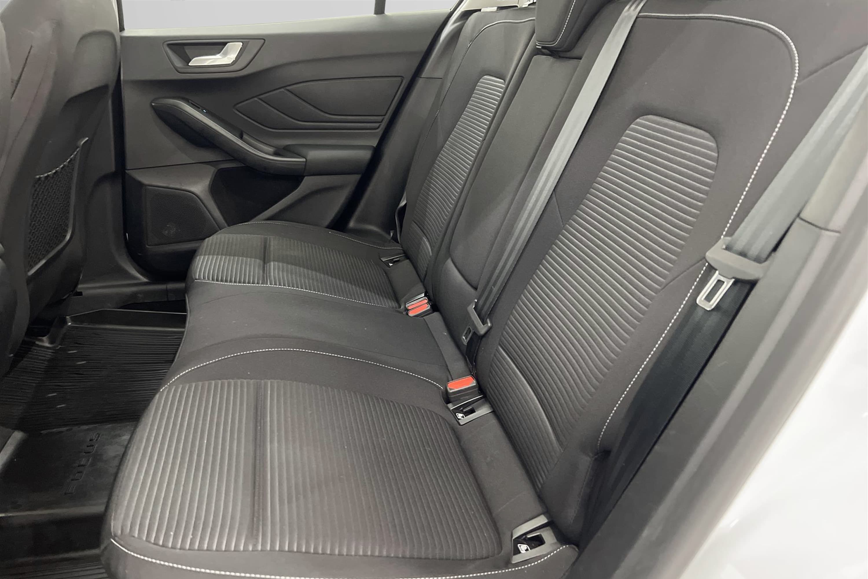 Ford Focus 1.0 125hk Dragkrok Keyless 492kr Skatt 0,43L/mil