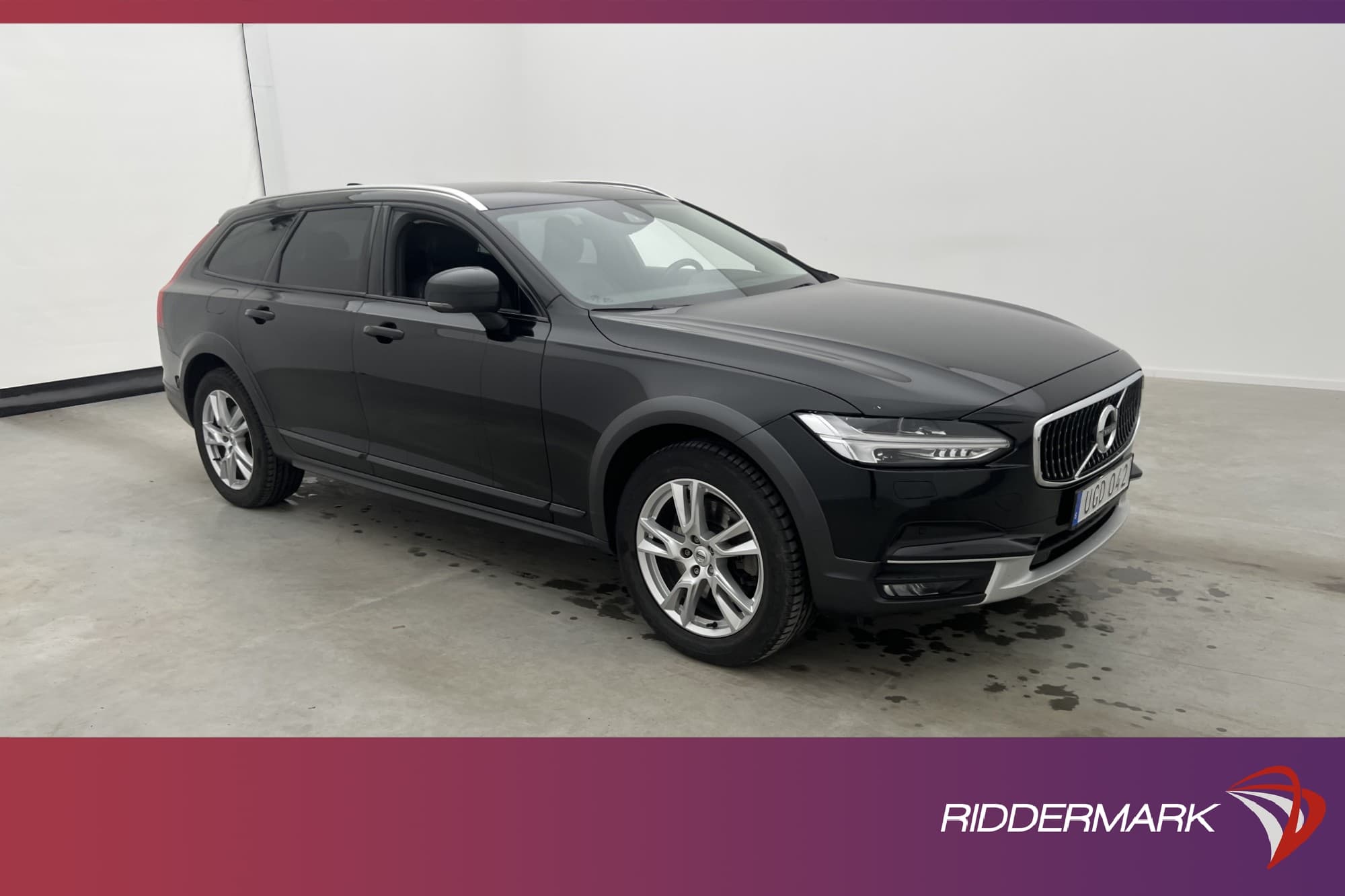Volvo V90 Cross Country D4 AWD