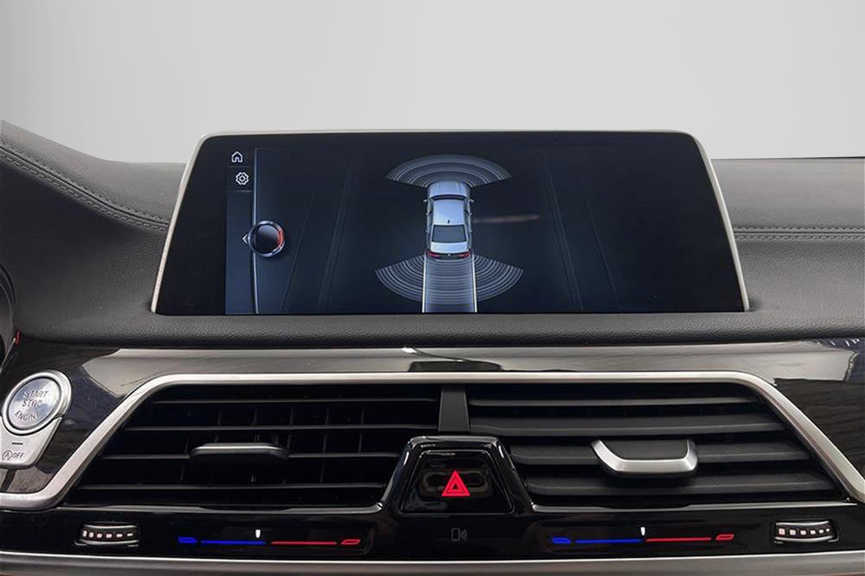 BMW 730d xDrive 265hk D-värm Skinn HiFi Navi Luftfjädringinteriör