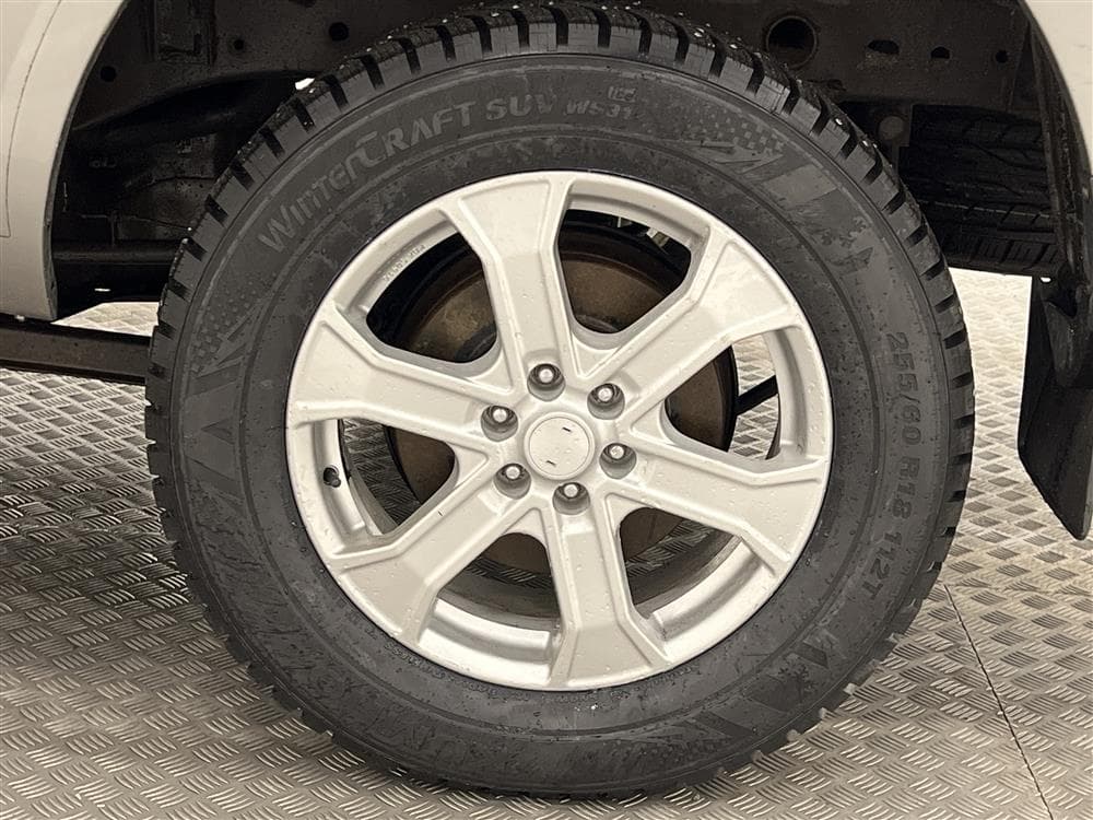 Nissan Navara 2.3 dCi Tekna 4x4 Eu6 190hk Diff Moms interiör