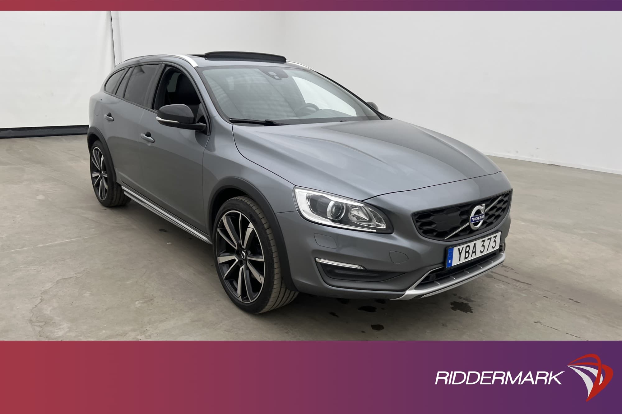 Volvo V60 Cross Country D4 AWD Summum