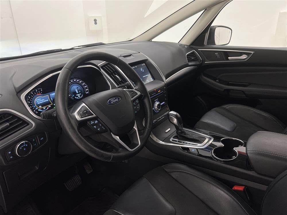 Ford S-MAX 2.0 TDCi AWD 180hk 7-Sits Titanium D-värm Panointeriör