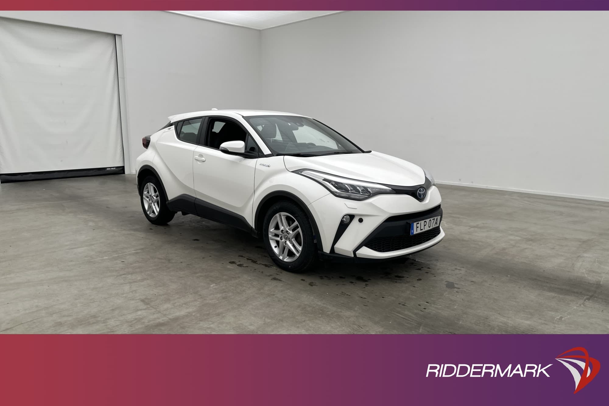 Toyota C-HR Hybrid 122hk