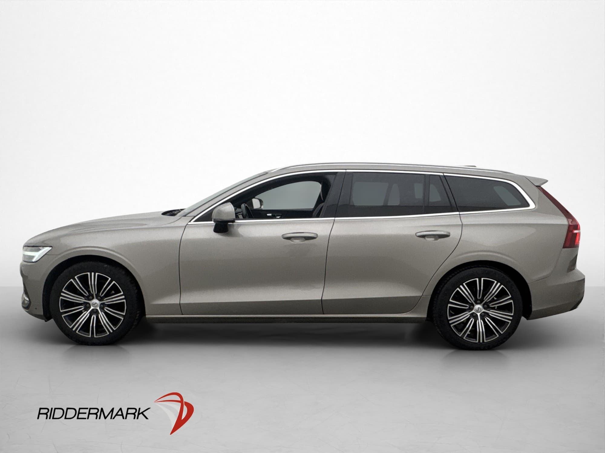 Volvo V60 D4 Inscription VOC D-Värm B-Kamera HuD Skinn Drag