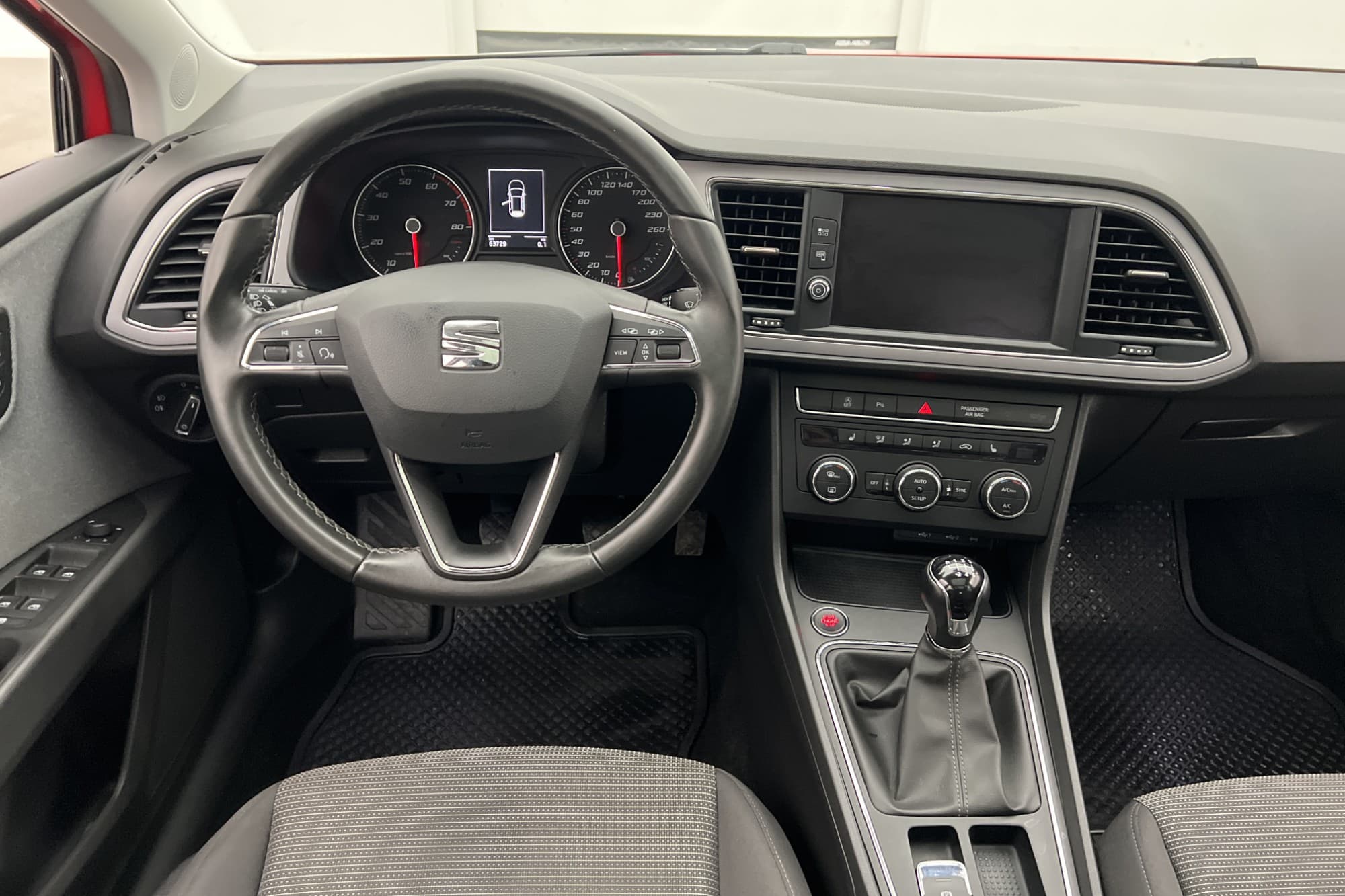 SEAT Leon ST 1.0 TSI 115hk Style Pano Kamera CarPlay Keyless