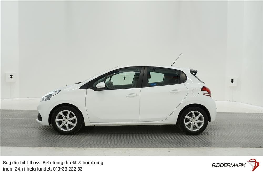 Peugeot 208 5dr 100hk P-sensor K-rem bytt Nyservad
