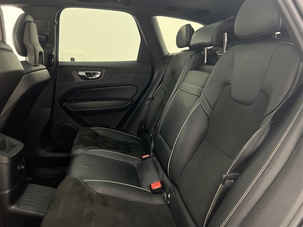 Volvo XC60 T8 AWD TwEn 407hk R-Design Pano Drag Backkamerainteriör