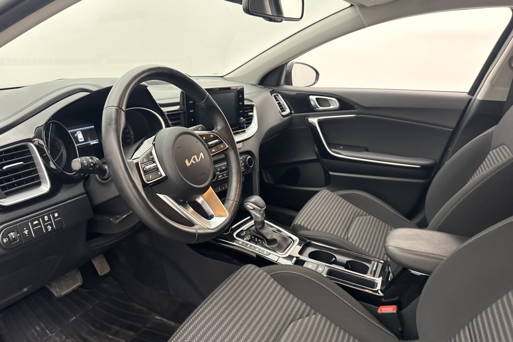 Kia Ceed Sportswagon Plug-in  141hk Advance Kamera Rattvärme