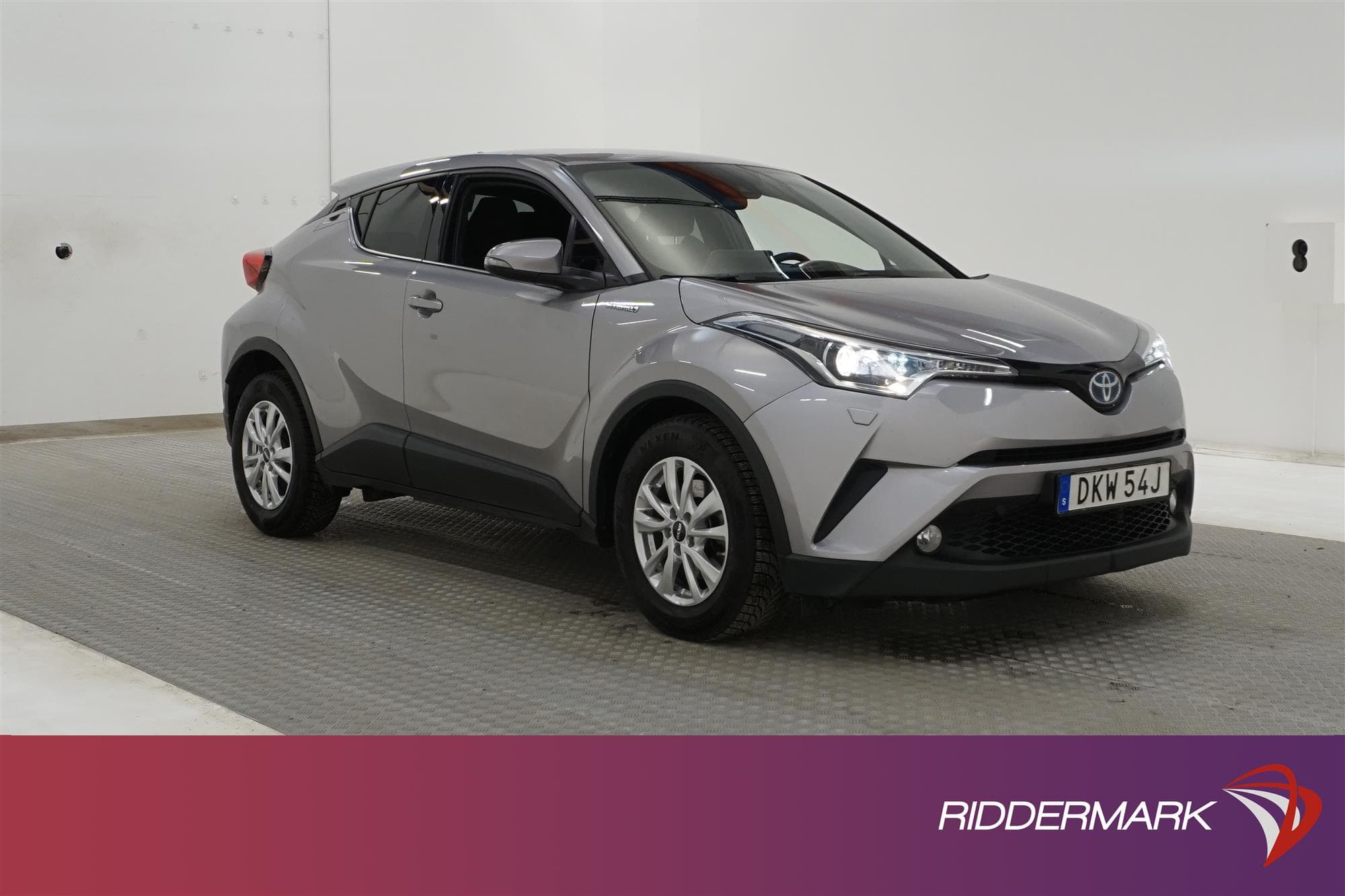Toyota C-HR Hybrid 122hk B-Kam Lane Assist 0,38L/mil