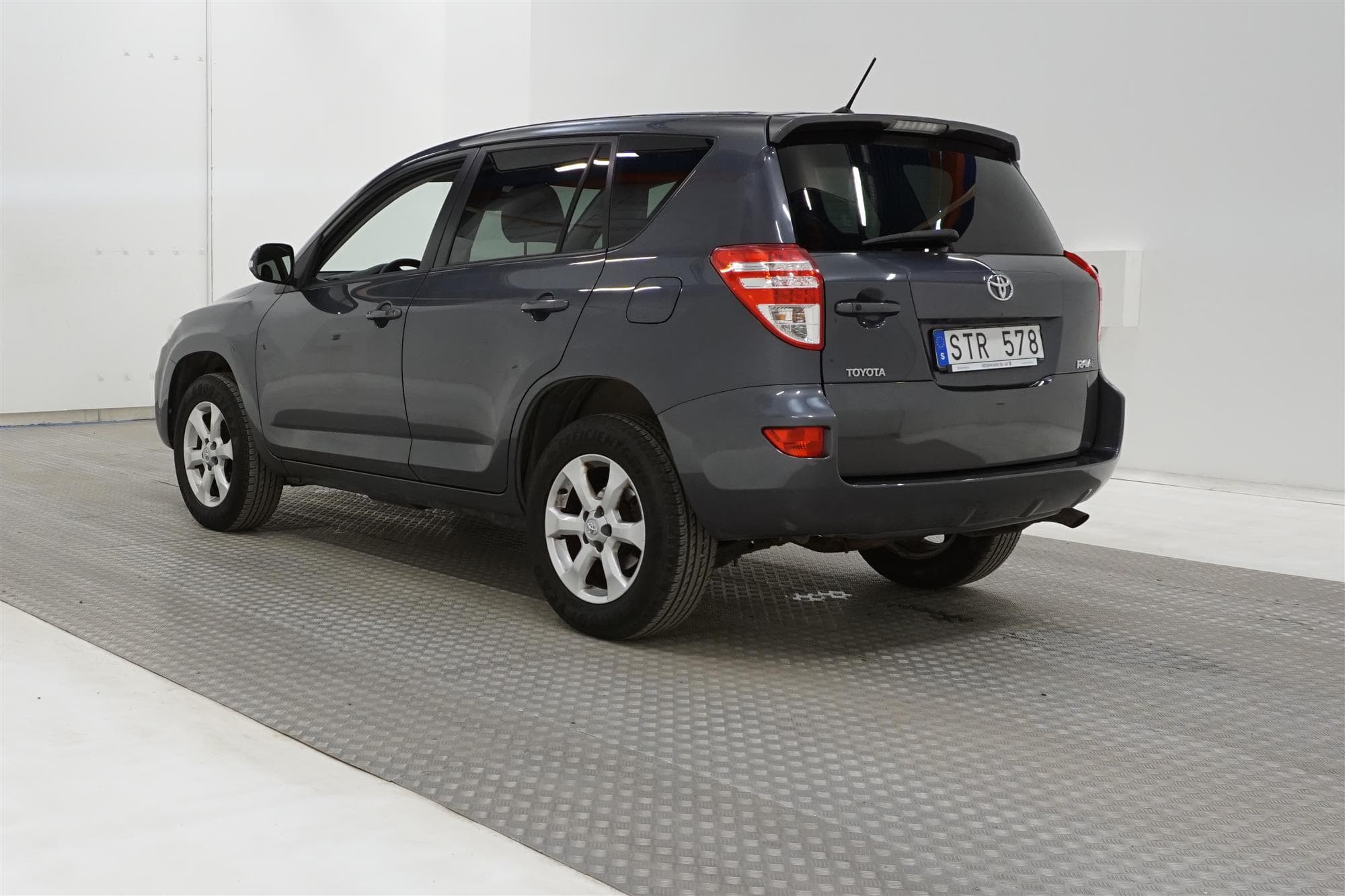 Toyota RAV4  2.0 4x4 Multidrive S 158hk 1 Brukare B-Kam Navi