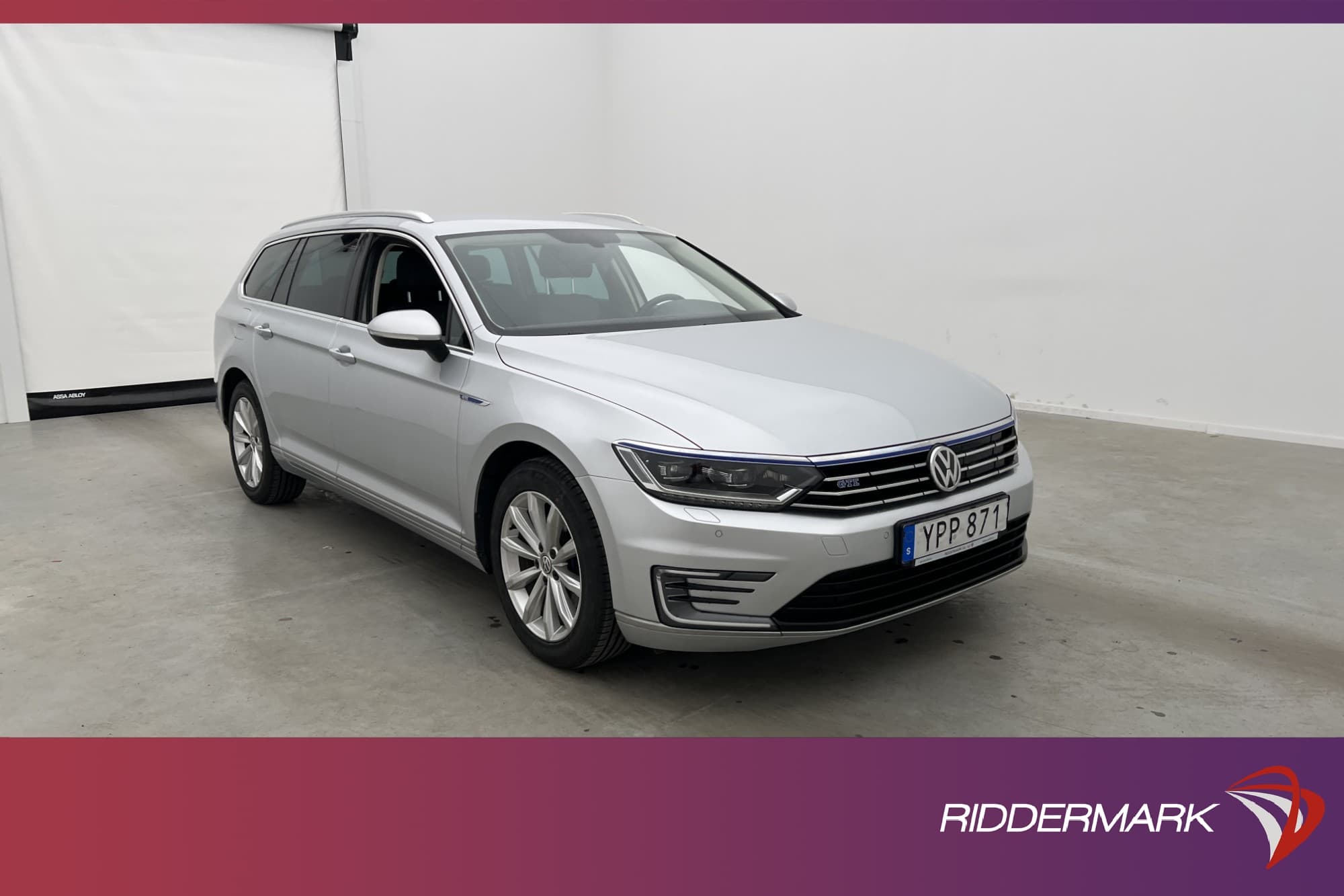 Volkswagen Passat GTE 218hk