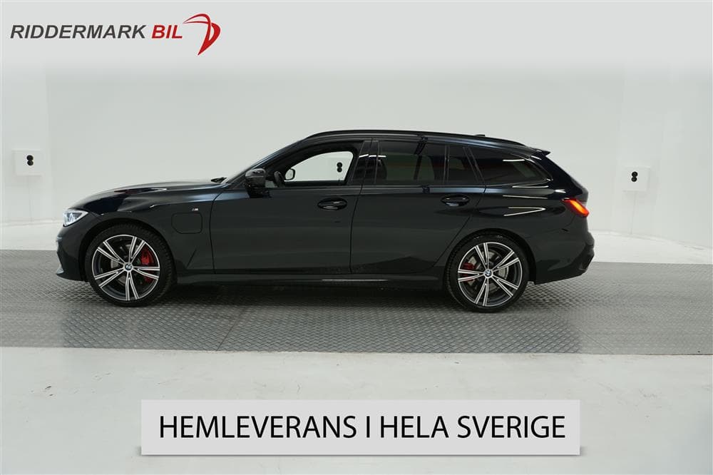 BMW 330e xDrive 292hk