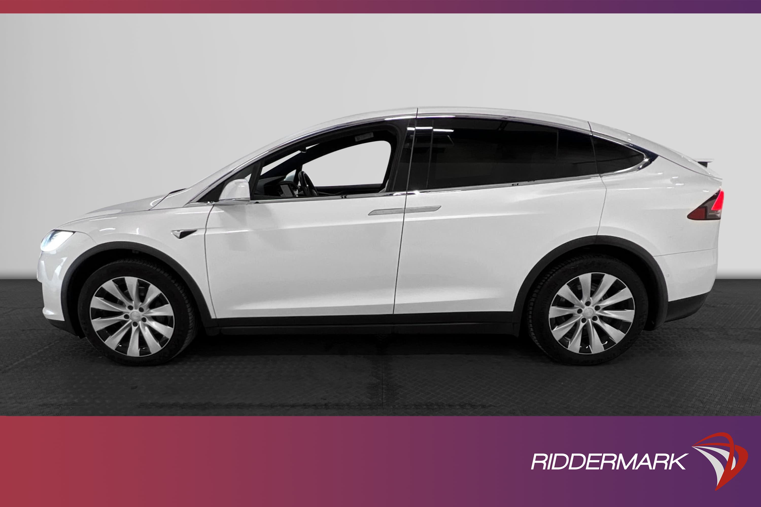 Tesla Model X Long Range 423hk Kamera Drag Skinn Navi MOMS 