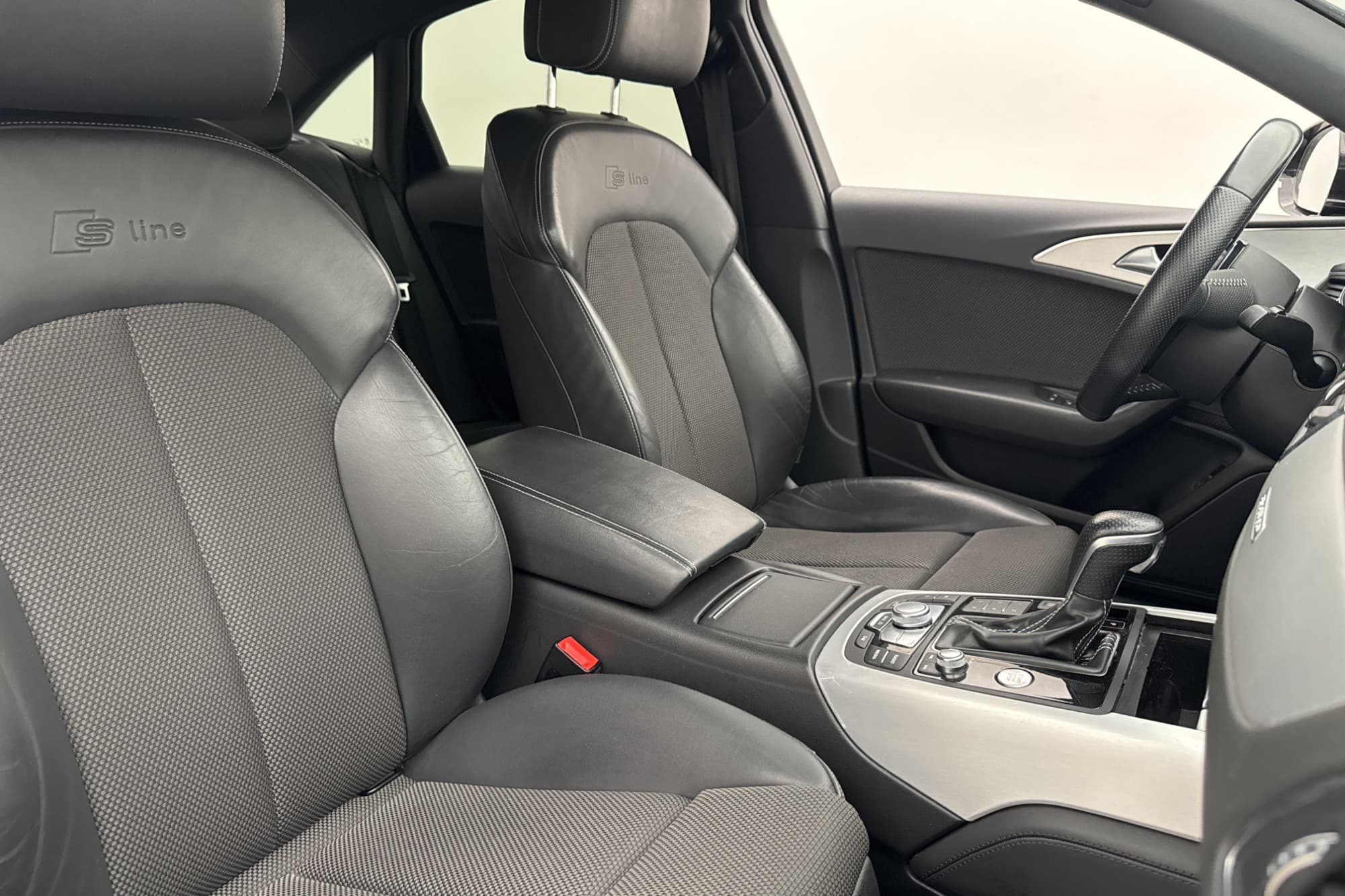 Audi A6 2.0 TDI Quattro 190hk S Line 2 Brukare Matrix