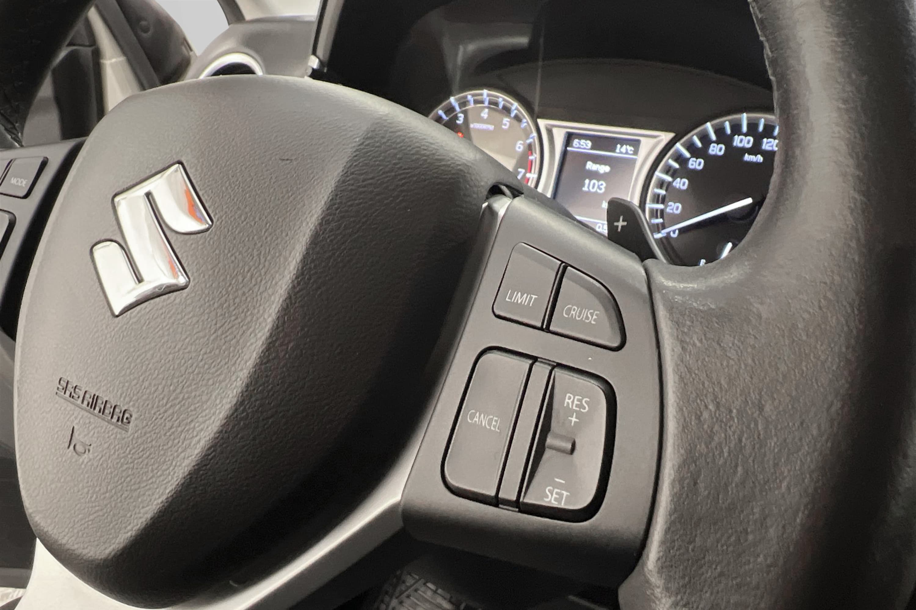 Suzuki Vitara 1.6 120hk Motorvärm B-Kam Nyservad 0,49L/mil