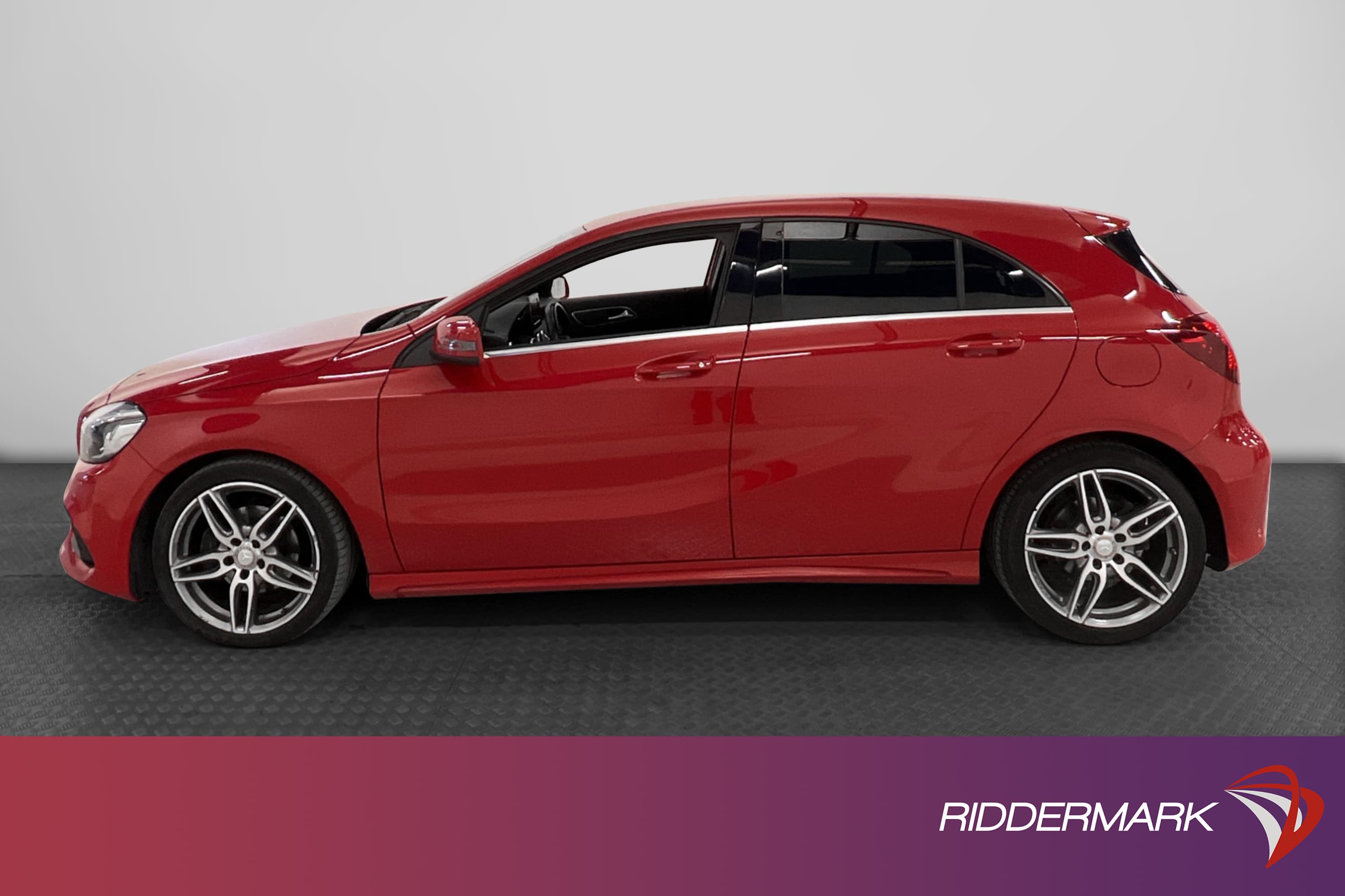 Mercedes-Benz Benz A 180 122hk AMG Sport