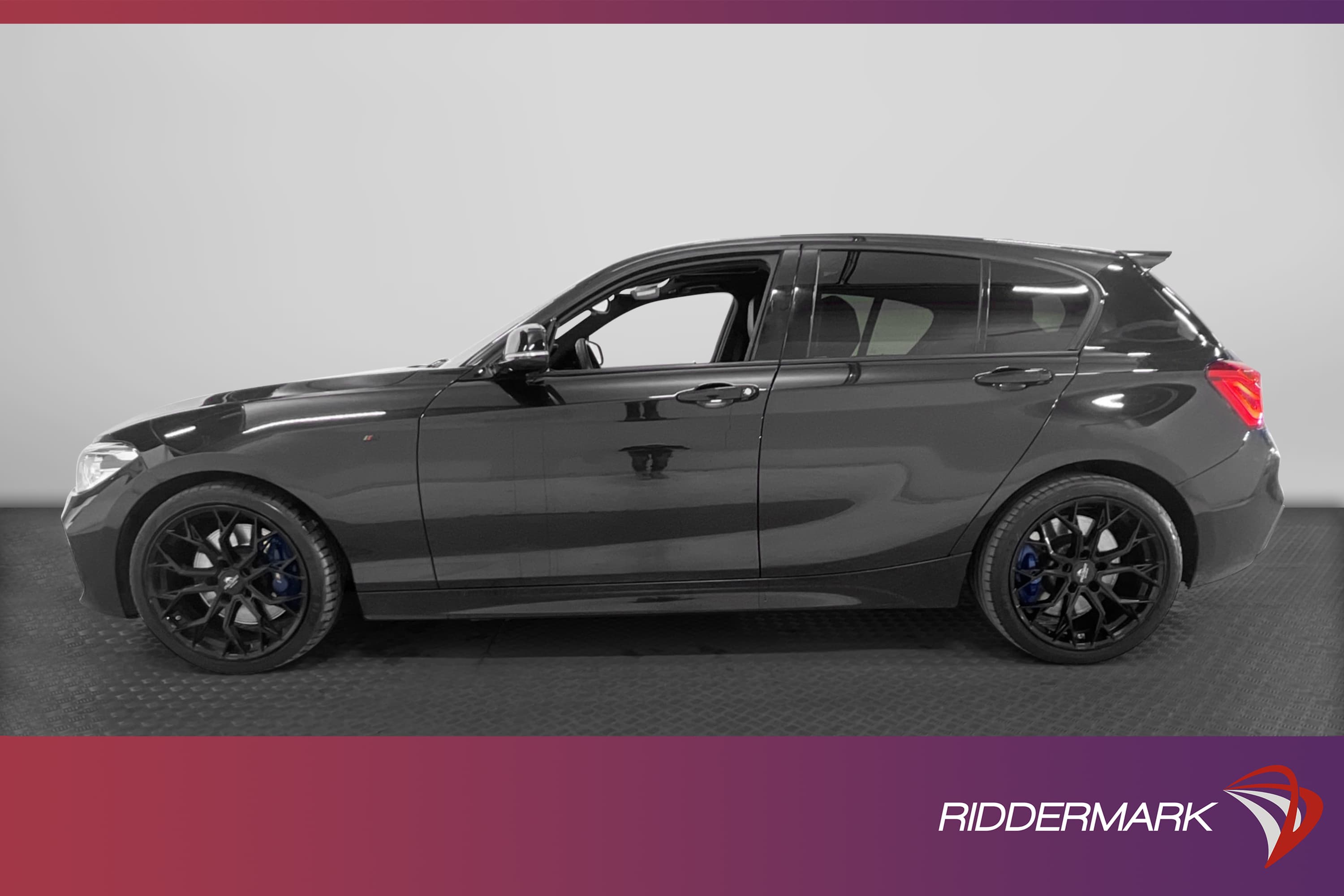 BMW M135i xDrive 326hk 