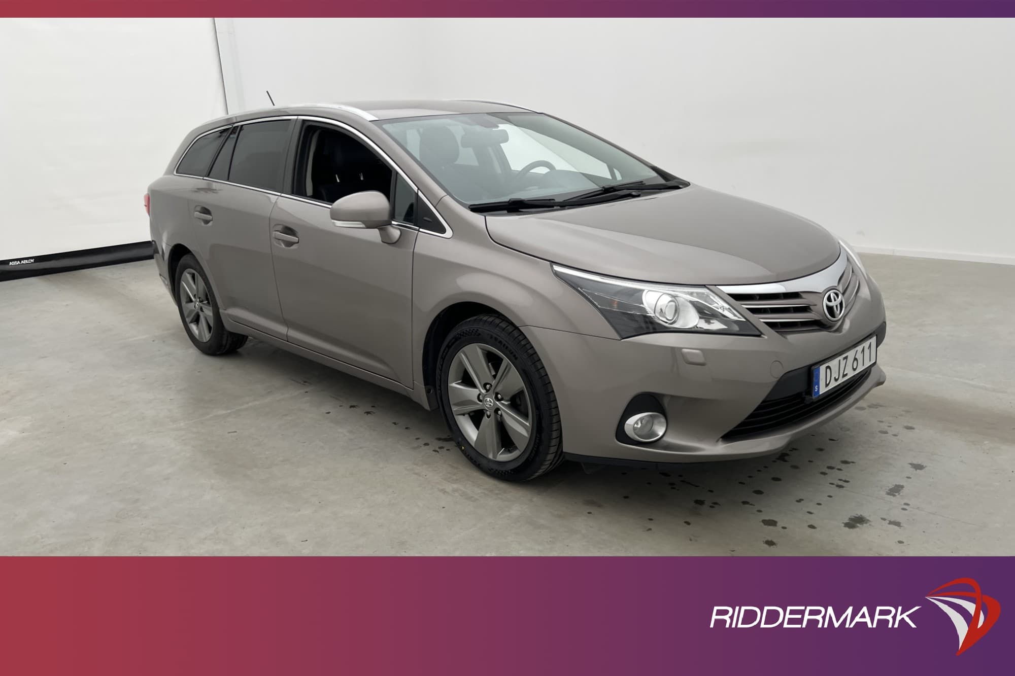 Toyota Avensis 1.8 147hk