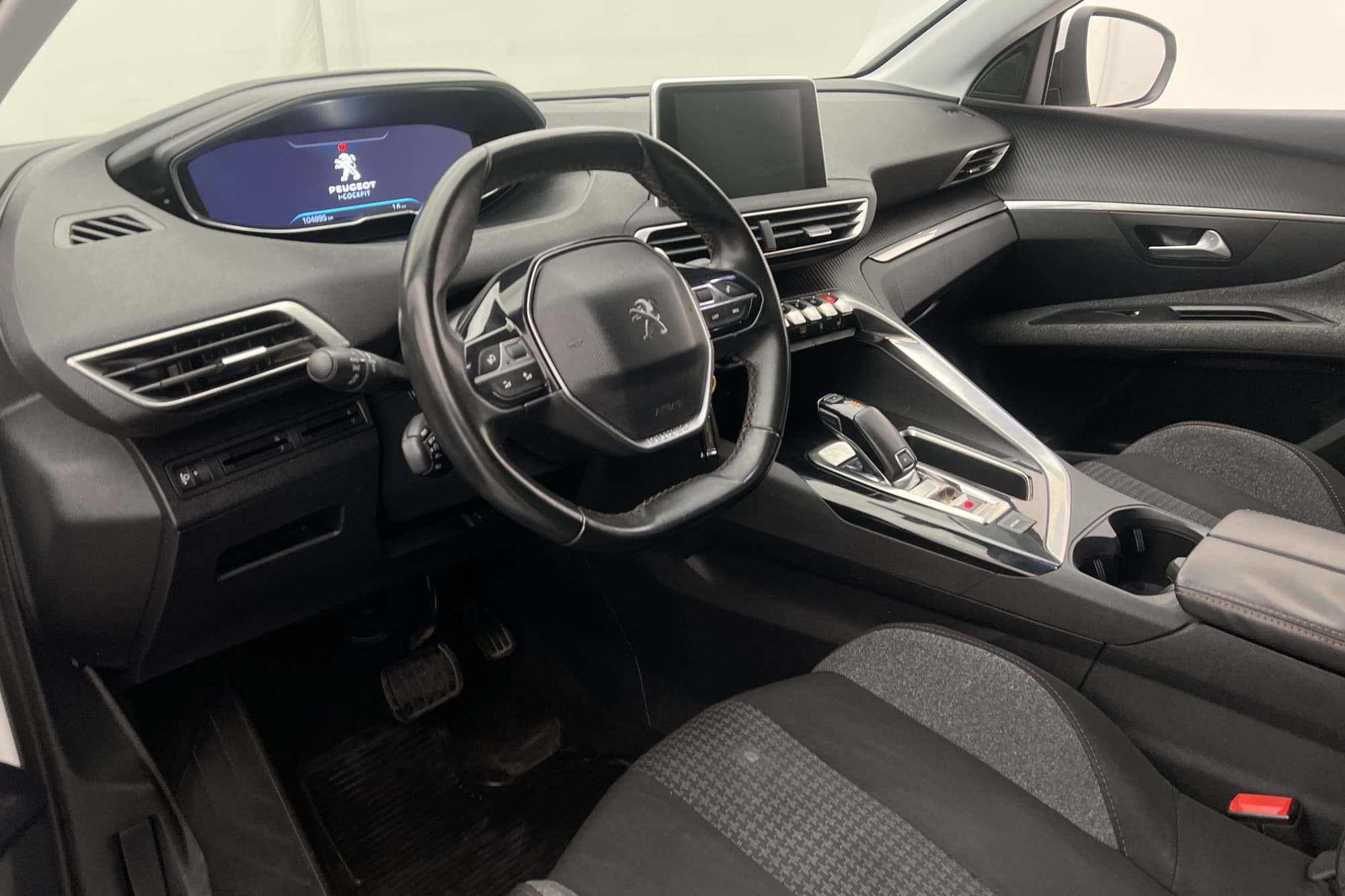 Peugeot 3008 1.2 PureTech 130hk Active P-Sensorer 0.52 l/mil
