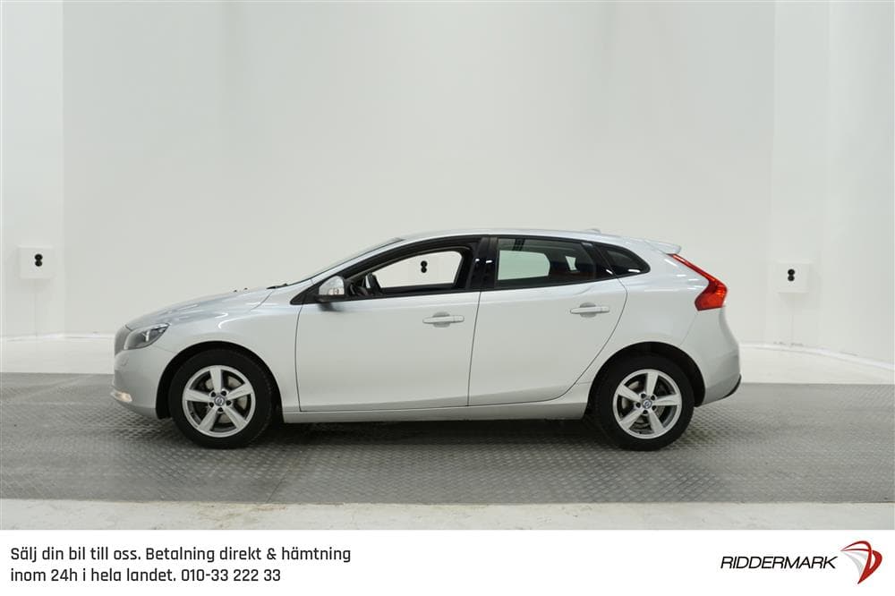 Volvo V40 T2 122hk