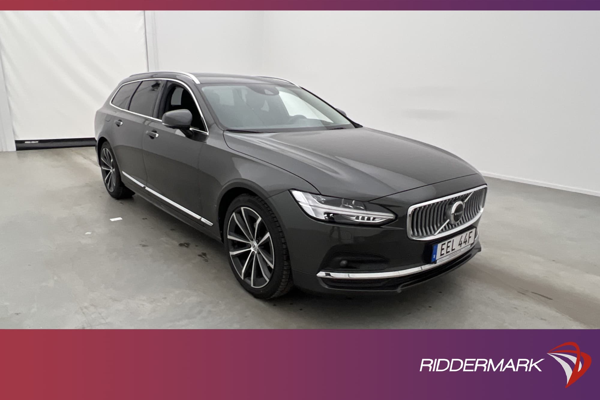 Volvo V90 D4