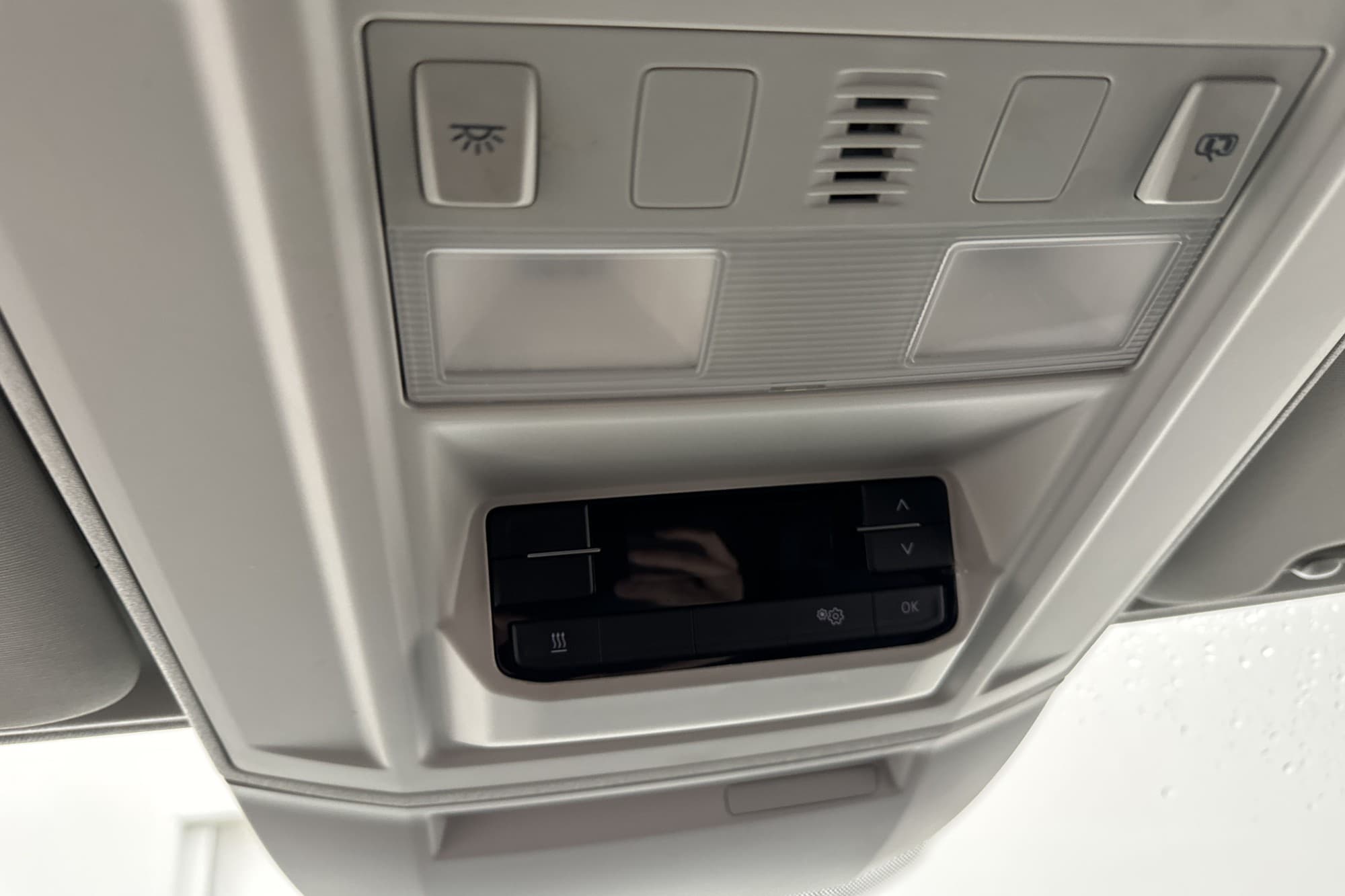 Volkswagen Crafter L2H2 4M Dragkrok LED CARPLAY Kamera 1-Äga