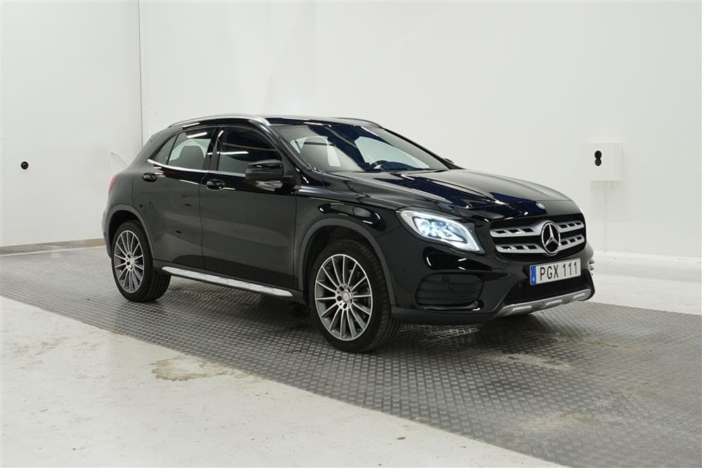 Mercedes-Benz GLA 250 4MATIC 211hk