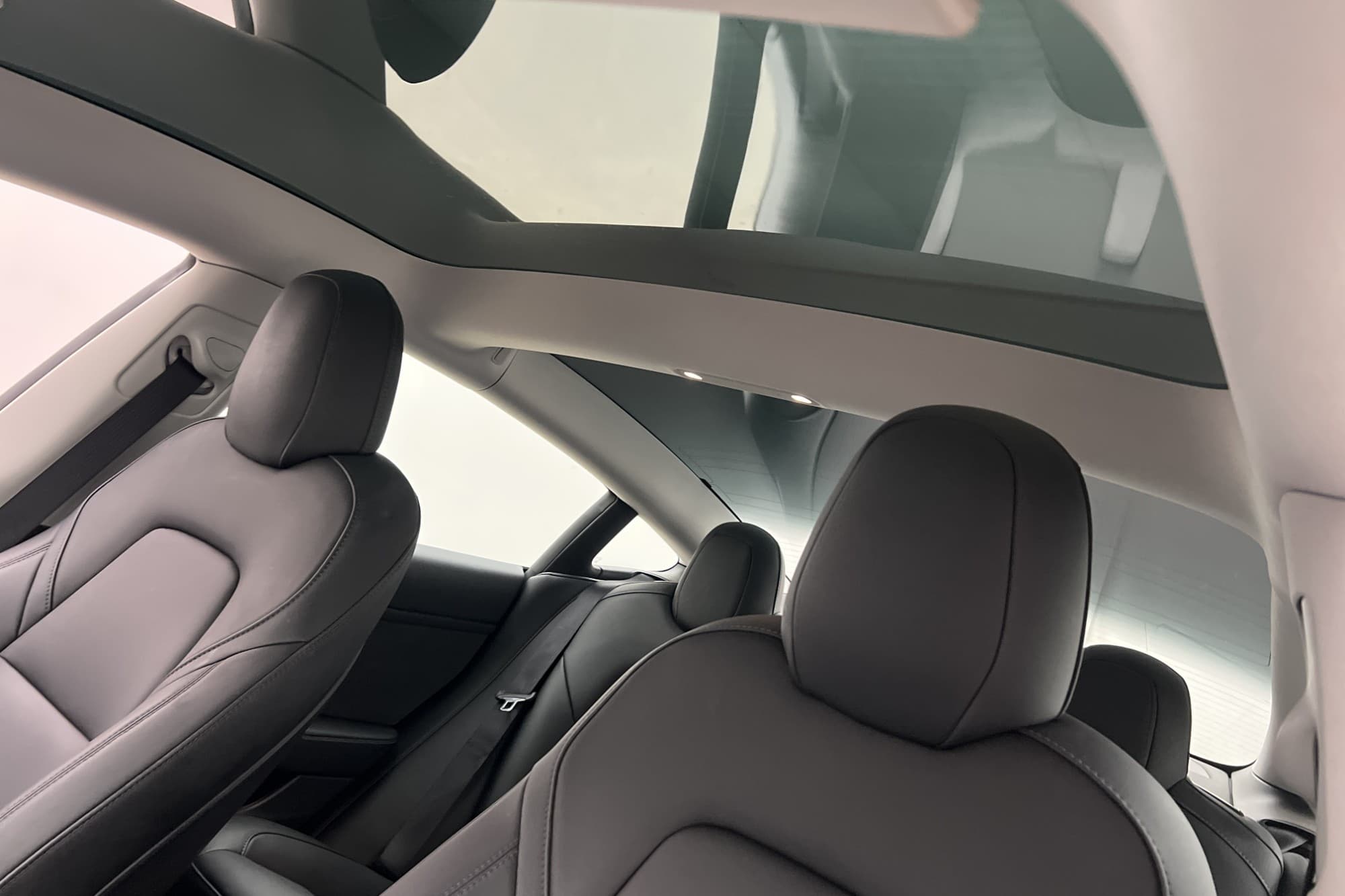 Tesla Model 3 Long Range AWD Svensksåld Rattvärme AP