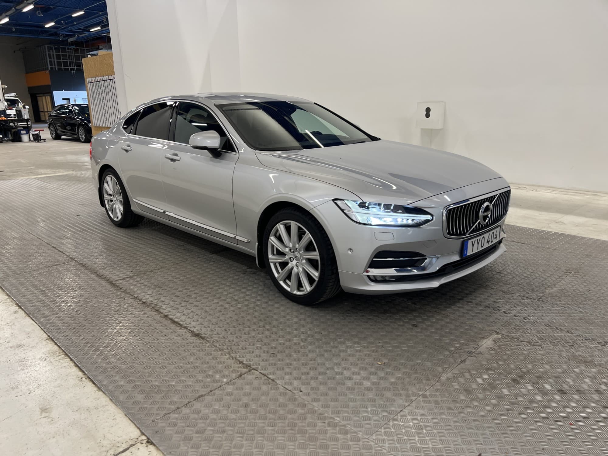 Volvo S90 D4 AWD 190hk