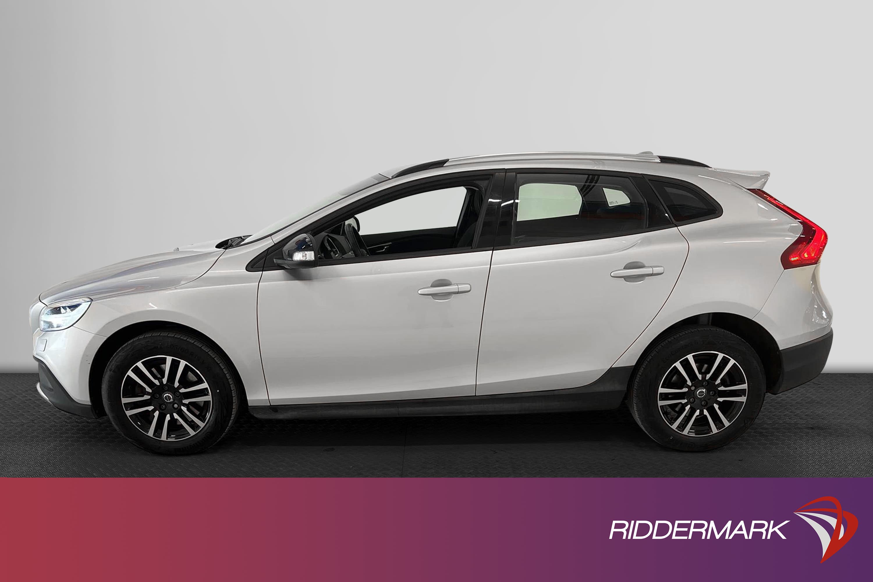 Volvo V40 D3 150hk Cross Country  Navi D-värm B-kam VOC Drag
