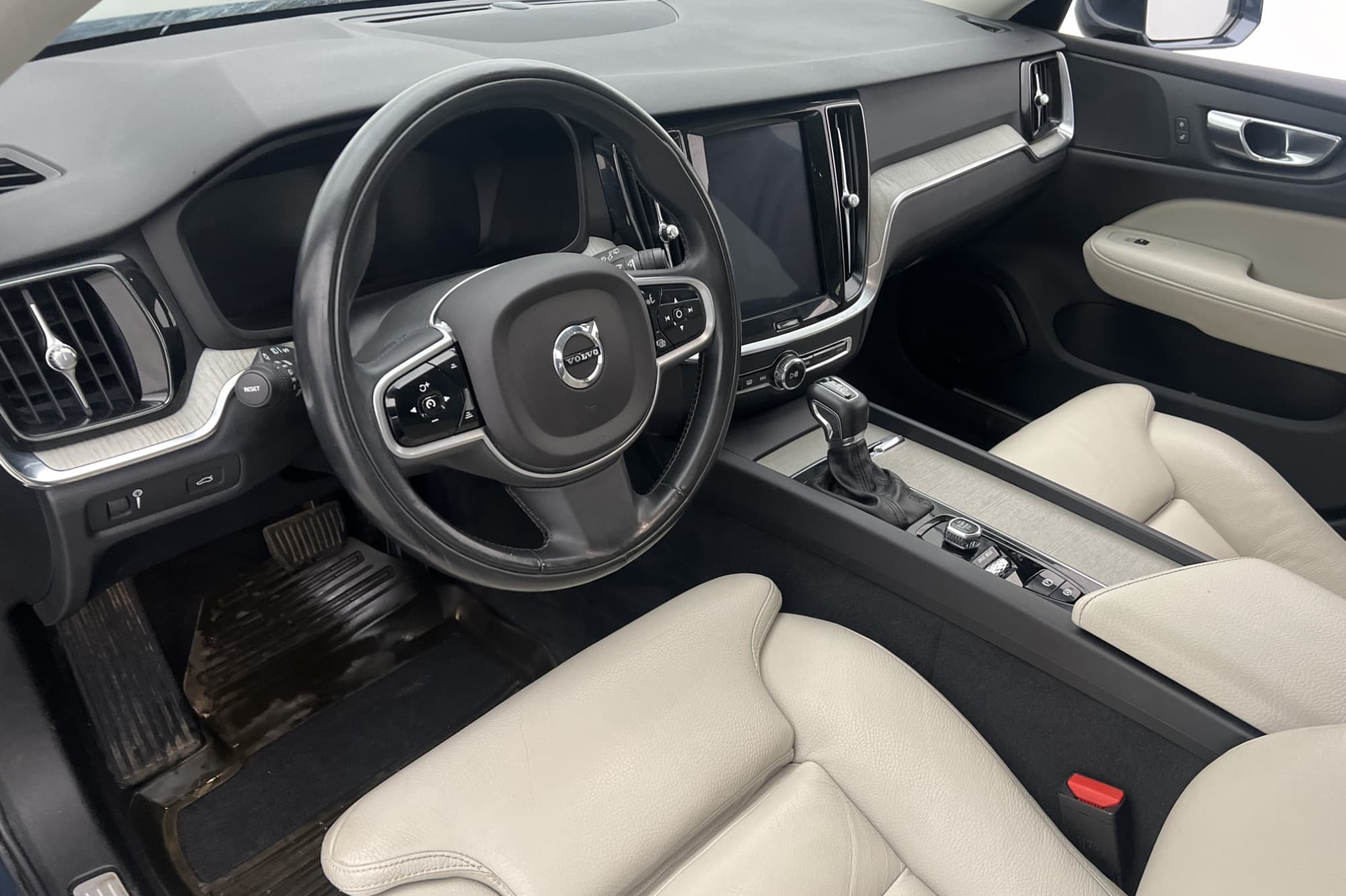Volvo V60 D3 Inscription VOC D-Värm Skinn Kamera GPS CarPlay