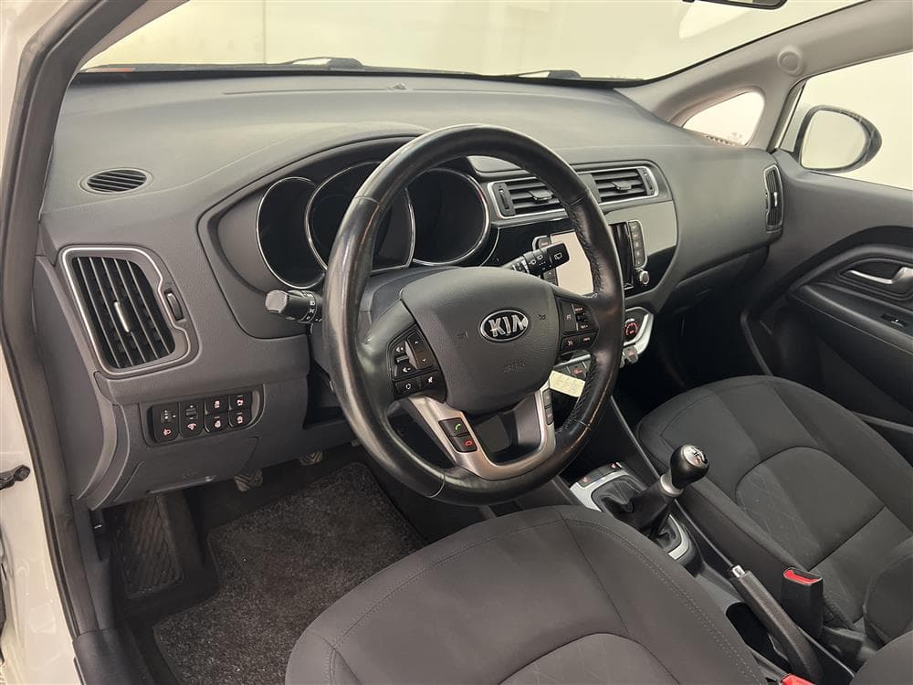 Kia Rio 1.2 85hk GLS Navi B-kam Låg Skatt 0,47l/milinteriör
