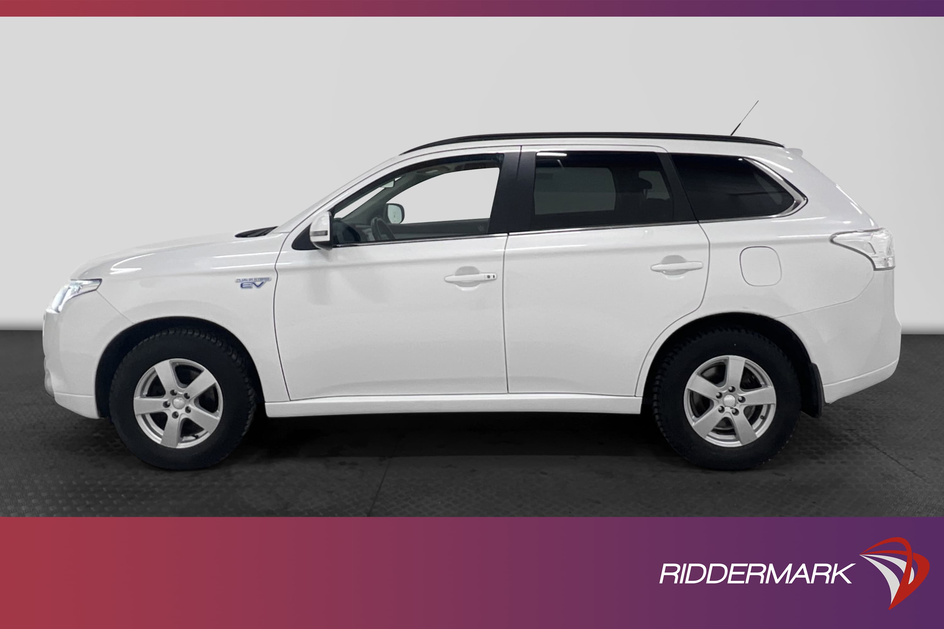 Mitsubishi Outlander P-HEV 4WD 203hk