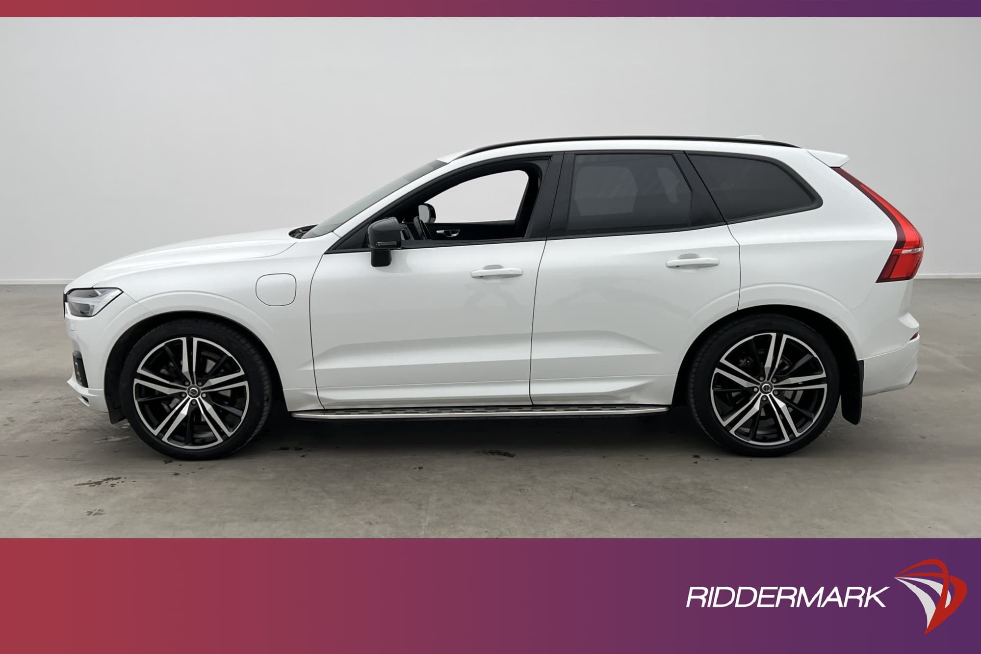 Volvo XC60 T6 AWD R Design VOC Pano H/K Drag Skinn CarPlay