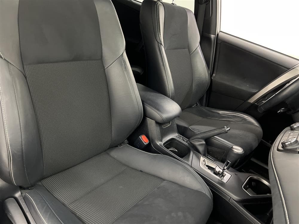 Toyota RAV4 2.5 HSD AWD 197hk B-Kamera Lane Assist 0,53L/mil