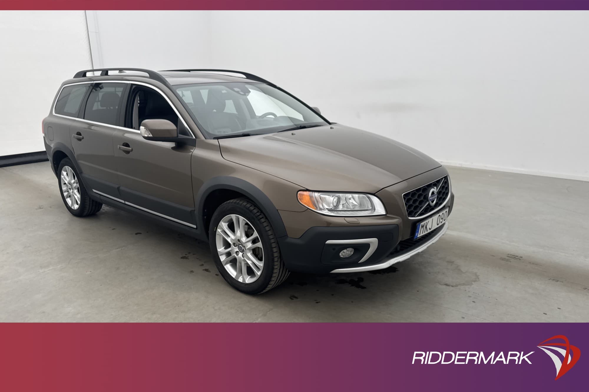 Volvo XC70 D4 AWD Summum Drag Taklucka VOC D-Värm Skinn Navi
