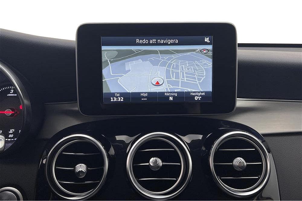 Mercedes GLC 220 d 4M Coupé AMG D-Värm Drag Burmester 360° interiör
