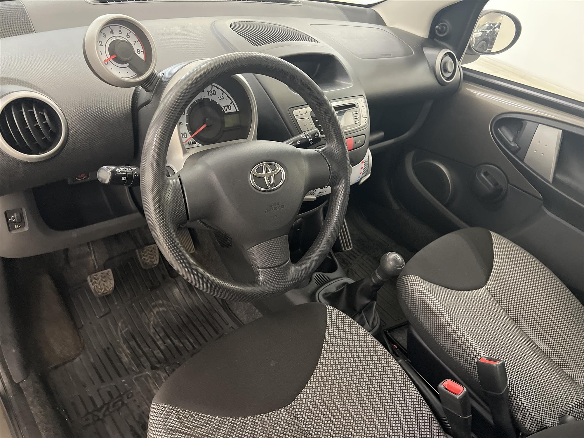 Toyota Aygo 1.0 VVT-i 68hk Få Brukare M-Värm 0,43L/Mil