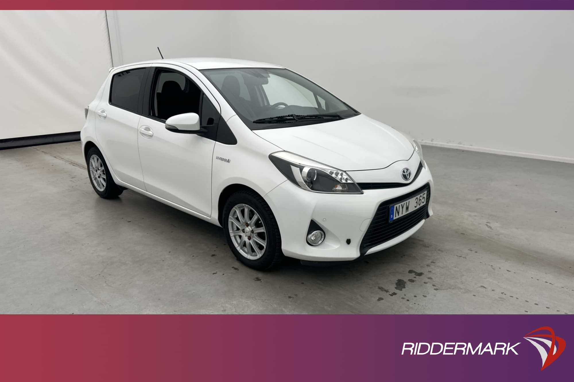 Toyota Yaris Hybrid e-CVT 101hk