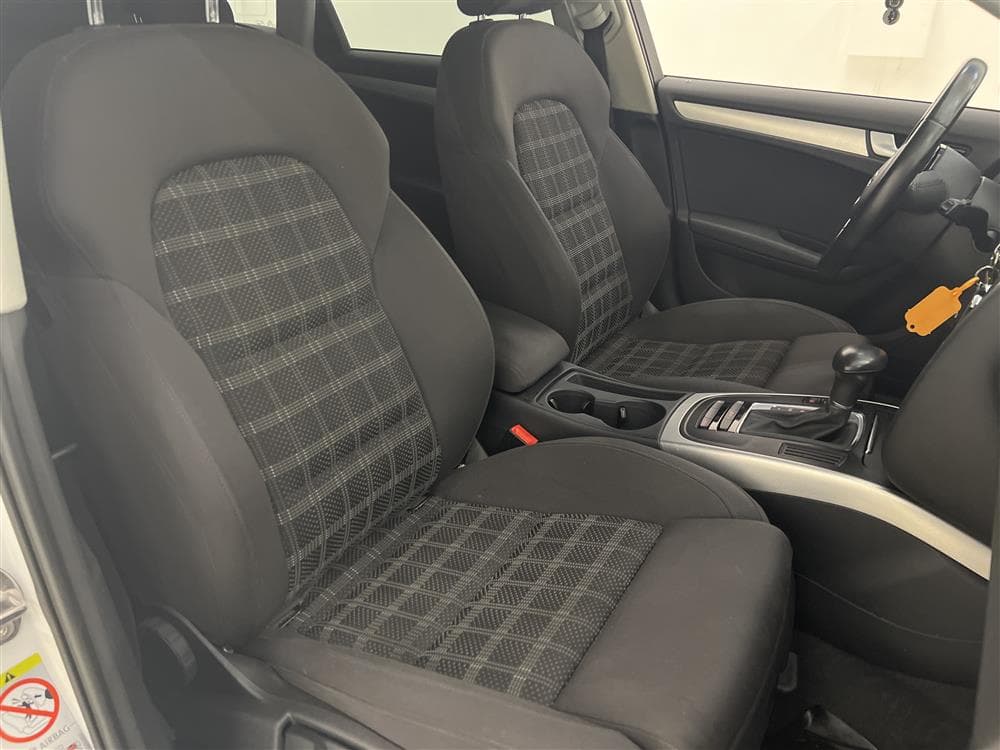Audi A4 2.0 TDI 190hk Quattro S-Line D-Värm Drag 0,52l/milinteriör