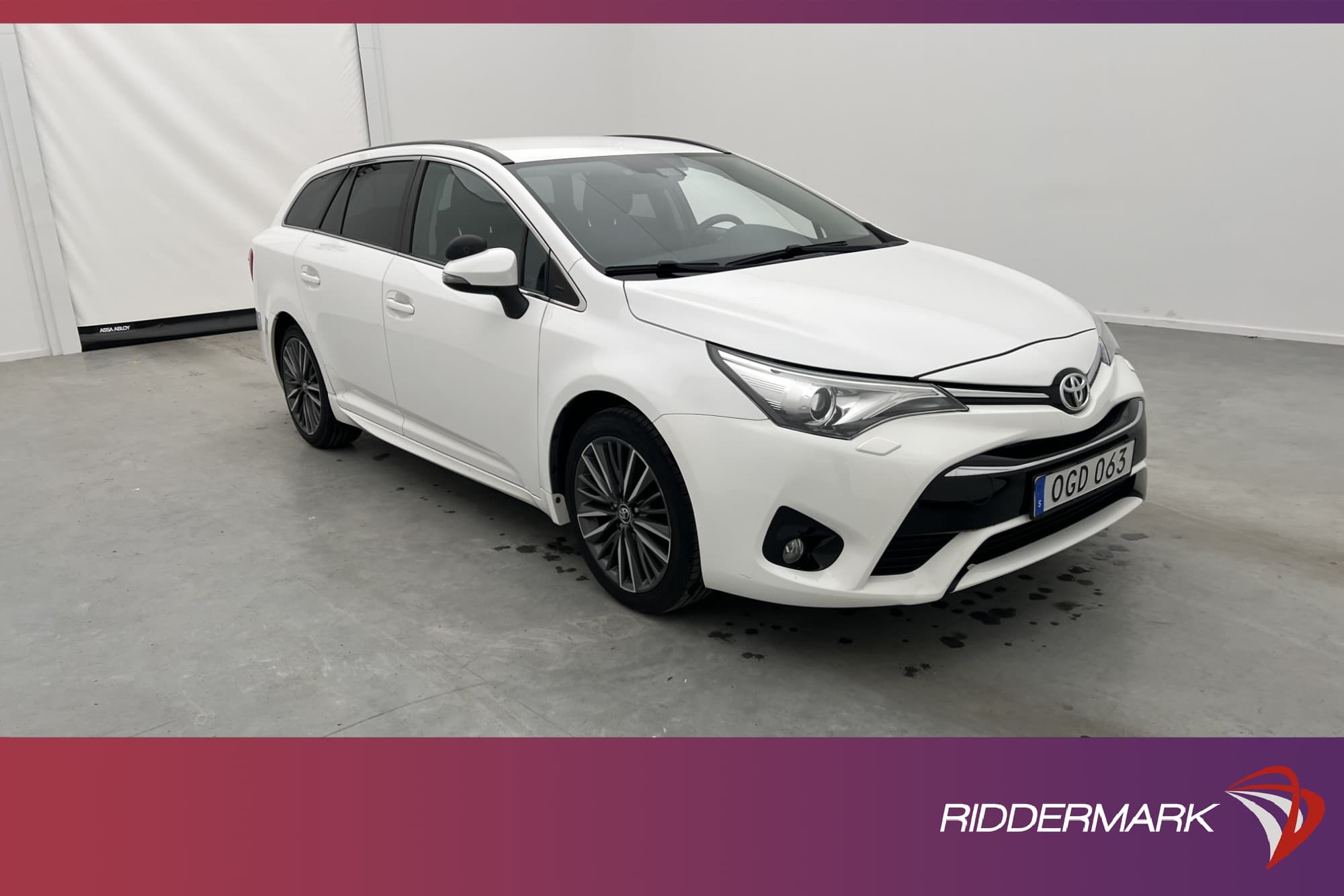 Toyota Avensis 1.8 Valvematic 147hk